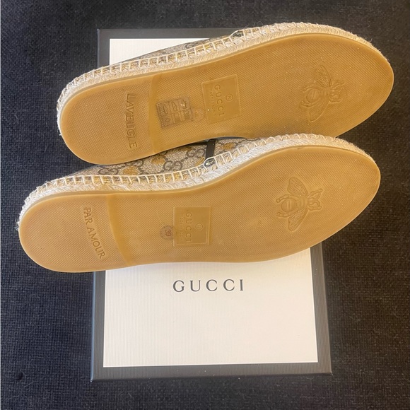 Gucci Espadrilles with Yellow and Black Accents Original box with dust covers. - Picture 4 of 5